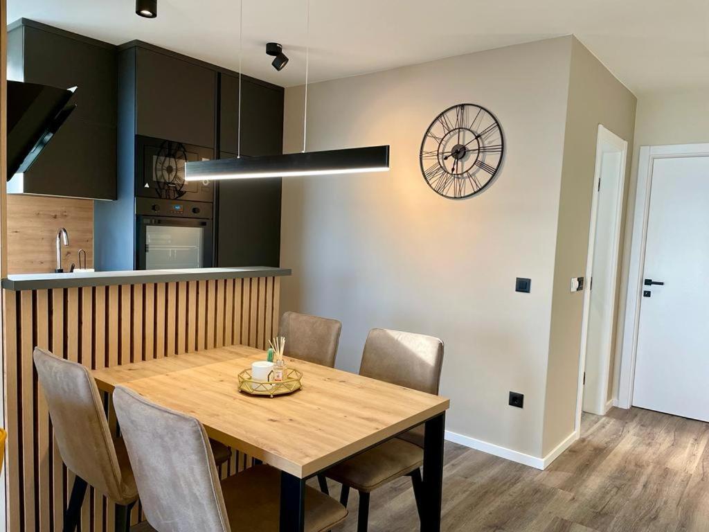 Apartment Linda With Panoramic Sea View Makarska Extérieur photo